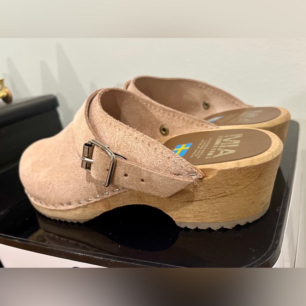 MIA Blush Pink Leather Clog Mules with Wood Heel - Picture 8 of 16